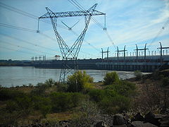 Salto Grande Dam, aan de rivier de Uruguay