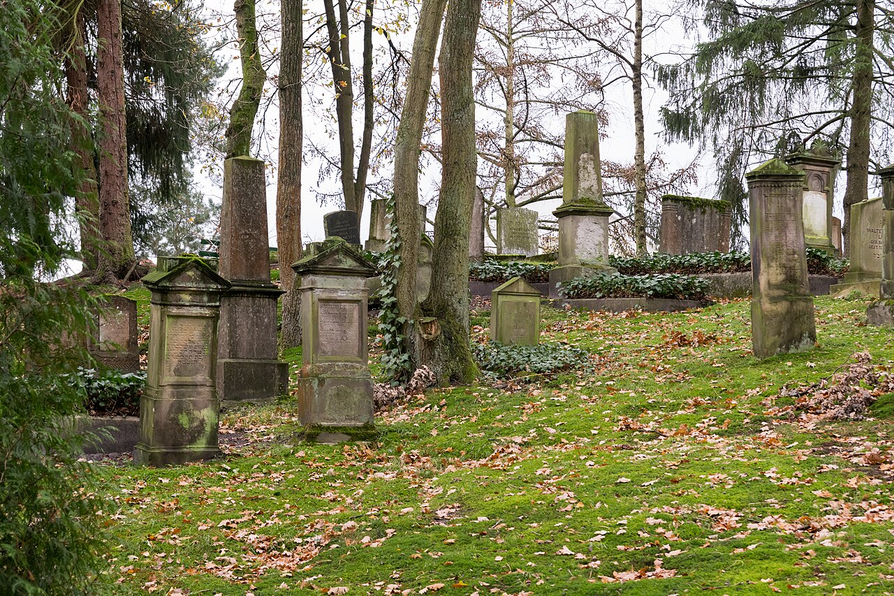 Mazewot auf dem jüdischen Friedhof