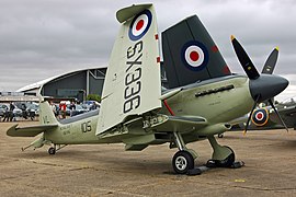 Seafire F XVII SX 336 wings up.jpg