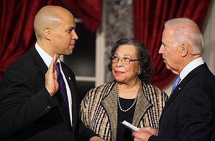 Booker's swearing in as Senator, with his mother and Vice President Joe Biden