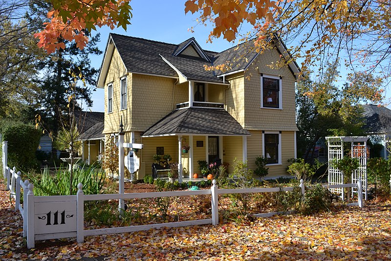 File:Silsby House (Ashland, Oregon).jpg