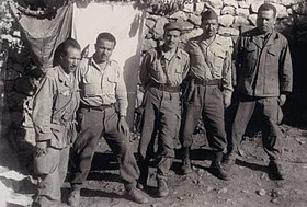 De gauche à droite, Youcef Zighoud, Abane Ramdane, Larbi Ben M'Hidi, Krim Belkacem et Amar Ouamrane