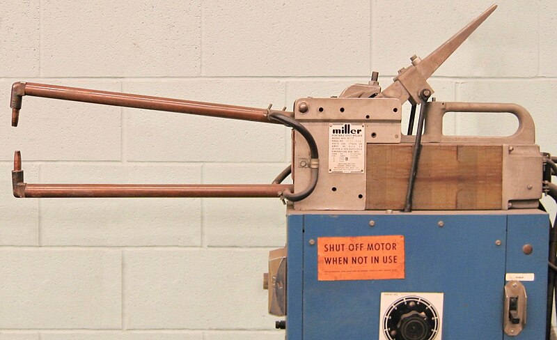 File:Spot welder (Miller 12,000 amp model).jpg