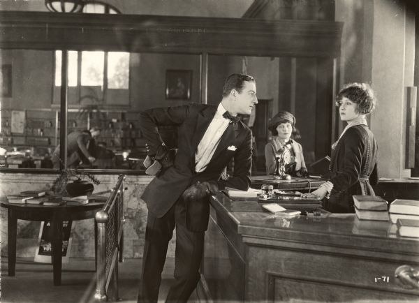 Calhern and Claire Windsor in The Blot (1921) directed by Lois Weber