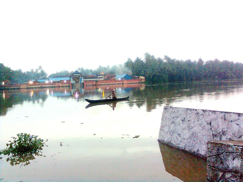 File:Triprayartemple.jpg