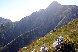 Hřeben vedoucí na vrchol Formosa (označený) v pohoří Tsitsikamma