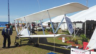 <span class="mw-page-title-main">UFM Easy Riser</span> American ultralight aircraft and glider