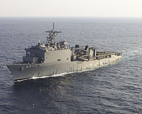 USS Fort McHenry 2002 im Pazifik