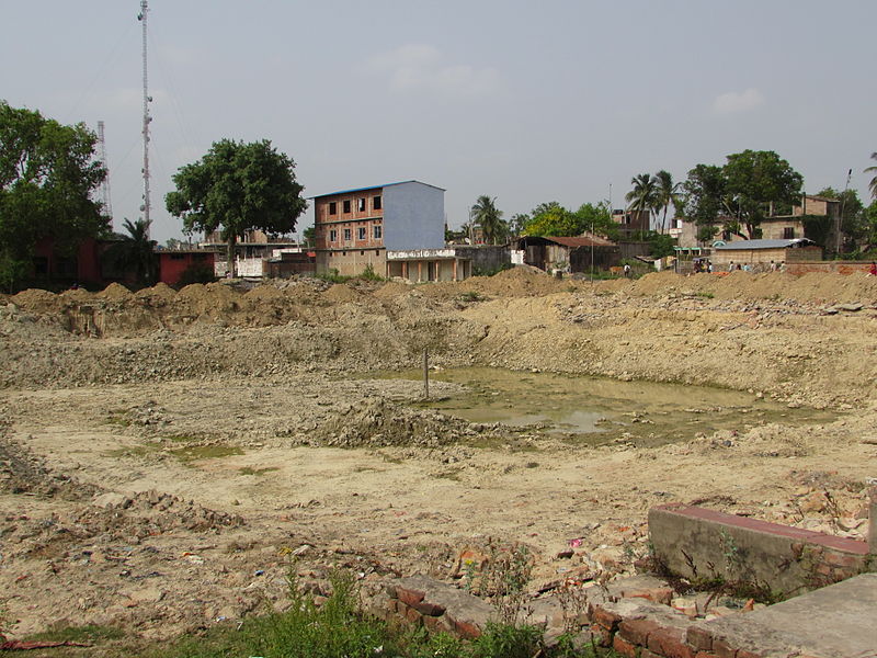 File:Underconstruction Bhagwati pound (2).JPG