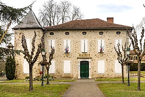 Valentine (Haute-Garonne) façade de la mairie.jpg