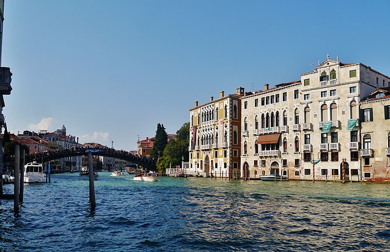 File:Venezia Canal Grande 47.jpg