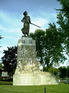 Statue honouring Canadian heroine Madeleine de Verchères.