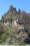 Veringendorf Feld mit Ruine Affelstetten.jpg