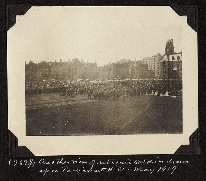 File:Veterans marching on Parliament Hill, Ottawa (PR2004-006.7.4-787j).jpg