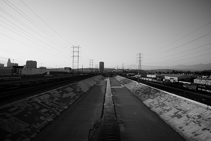 File:View of the Los Angeles River DSF3343.jpg