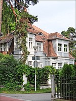 Villa balnéaire (Jurmala, Lettonie) (7589580012).jpg