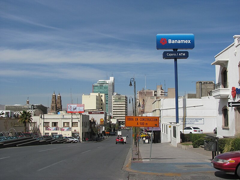 File:Vista del centro histórico de Chihuahua desde el sur..JPG