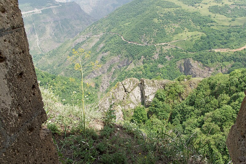 File:Vorotan River Valley, Tatev, Armenia.jpg