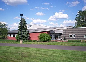 WKSU's former studios on Loop Road in Kent, built exclusively for the station and housing it from 1992 until merging with Ideastream WKSU studios.jpg