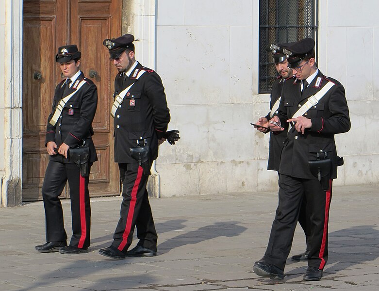 File:Walking Carabinieri.JPG