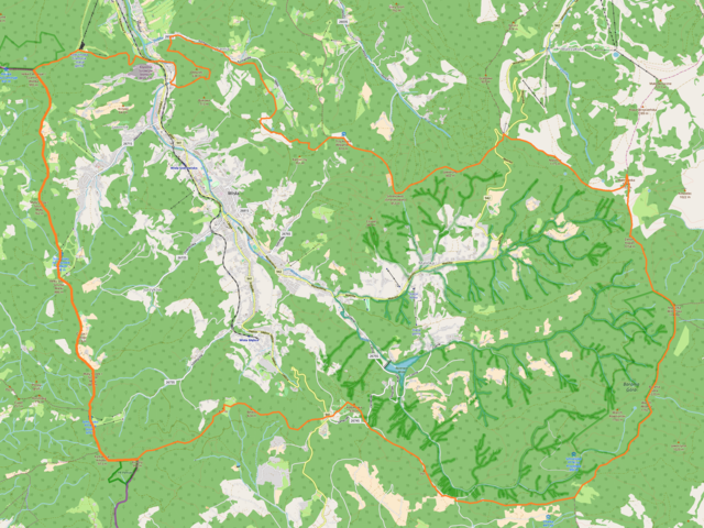 Mapa konturowa miasta Wisła, blisko centrum na lewo znajduje się punkt z opisem „Kościół Znalezienia Krzyża Świętego w&nbsp;Wiśle”