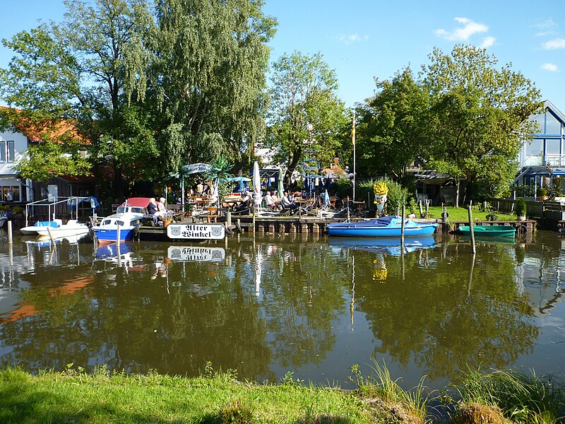 File:Wunstorf - Steinhude, Biergarten Alter Winkel.jpg