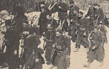 Zouaves ahead of a column of Greek recruits for the French Foreign Legion, training at Lemnos Zouaves devant les volontaires Grecs.jpg