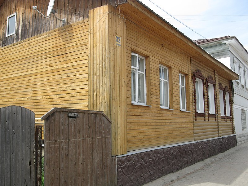 File:Боровск, улица Ленина, 32.jpg