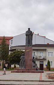 Надвірна Пам'ятник Т. Шевченкові.jpg