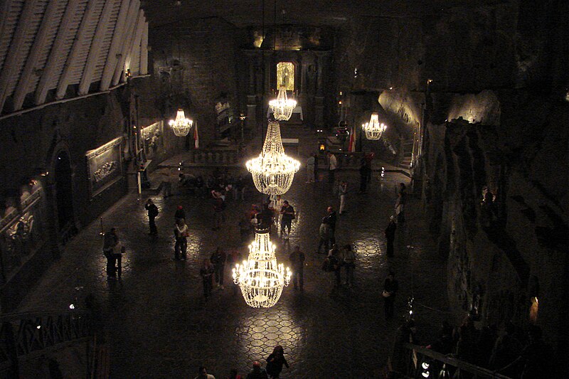 File:02807Wieliczka.JPG