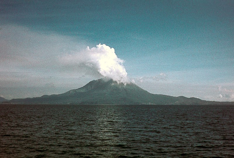 File:1974 Japan Sakurajima.jpg