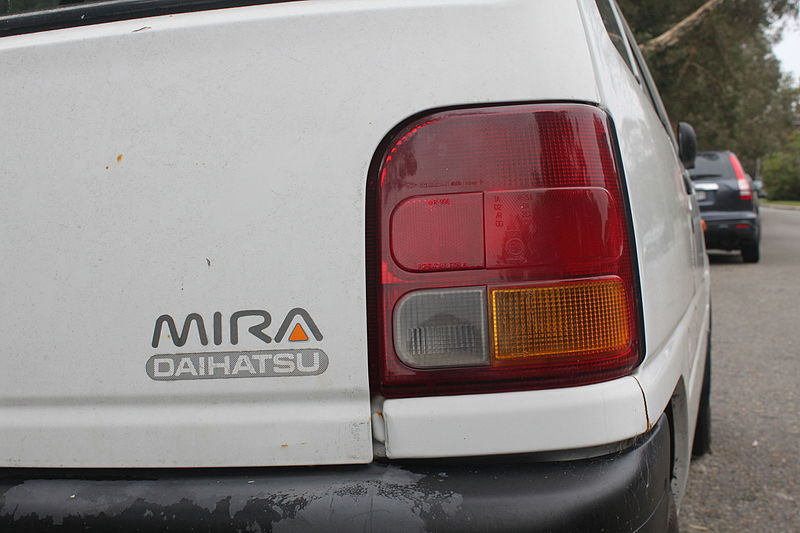 File:1995 Daihatsu Mira (L200) MS 3-door hatchback (20256772836).jpg