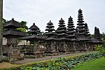 1 pura taman ayun bali 2011.jpg