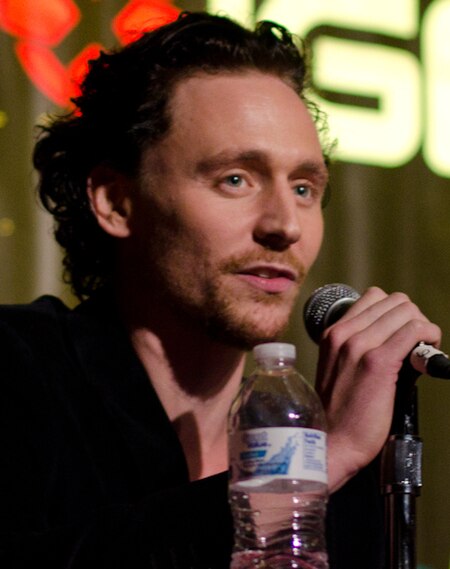 Hiddleston at the 2011 New York Comic Con