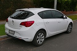 2012 Opel Astra (AS) 1.4 Turbo 5-door hatchback (2015-07-10) 02.jpg