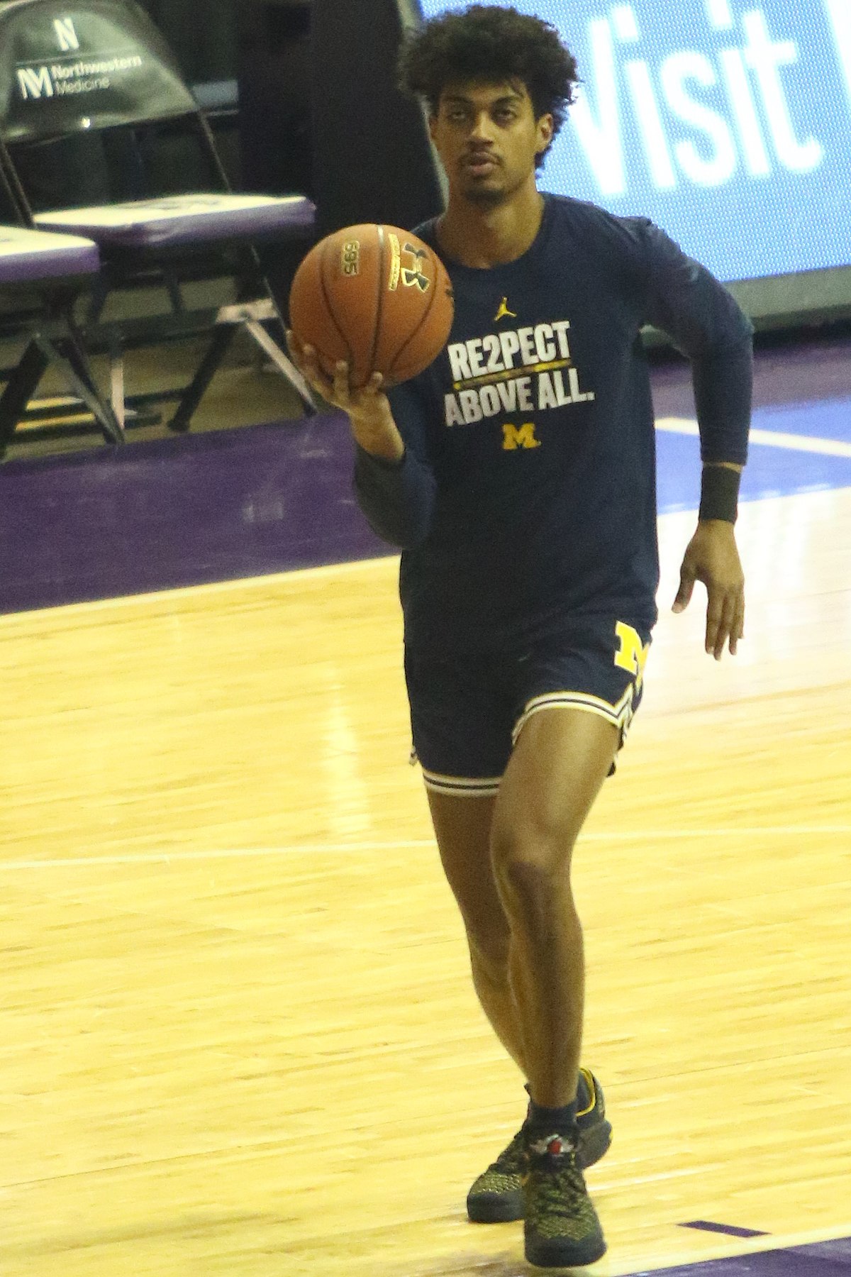 Dayton's Ibi Watson cheering for former teammate Joe Burrow