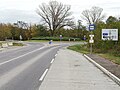 Az 52 104-es út és az 5-ös főút körforgalmú csomópontja