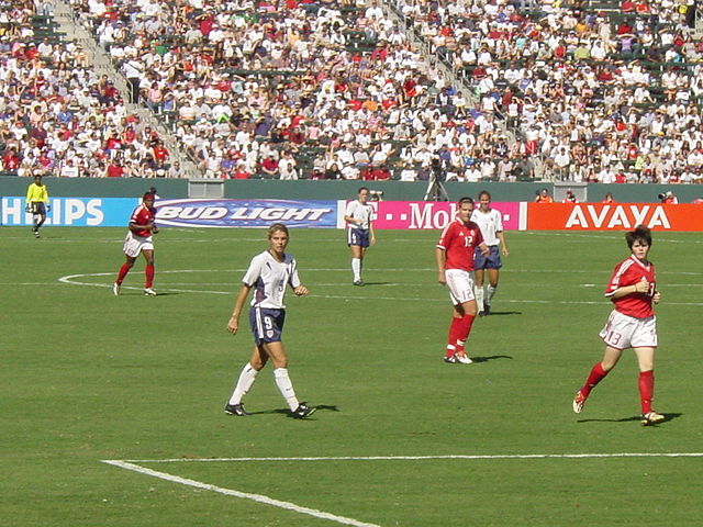 Hamm during the third-place match against Canada at the 2003 FIFA Women's World Cup