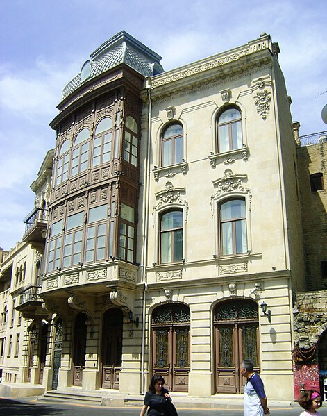 File:A house of Azeri millinaire mamedoff in old city (baku)3.jpg