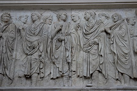 Ara Pacis relieve 27.JPG