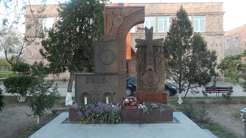 File:Armenian Genocide Memorial, Vanashen (5).jpg