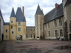 斯图阿尔特家族城堡（法语：Château des Stuarts）