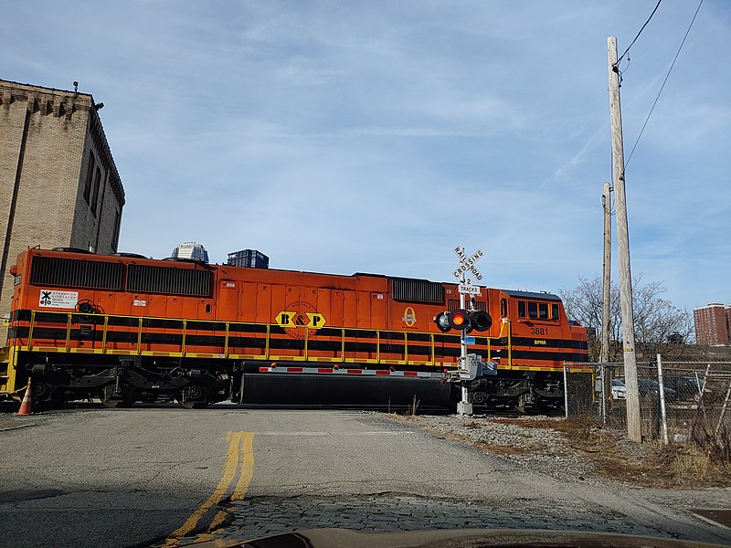 File:BPRR train south side.jpg