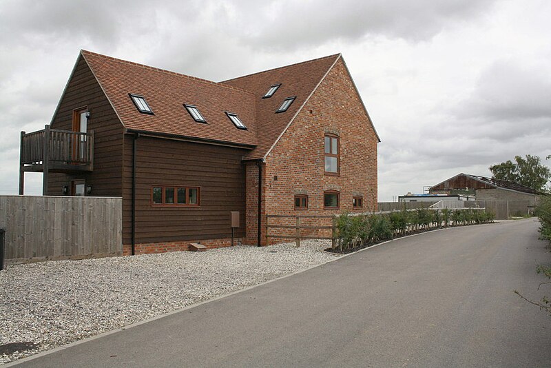 File:Barn conversion at Bradfield Grove Farm - geograph.org.uk - 2756312.jpg