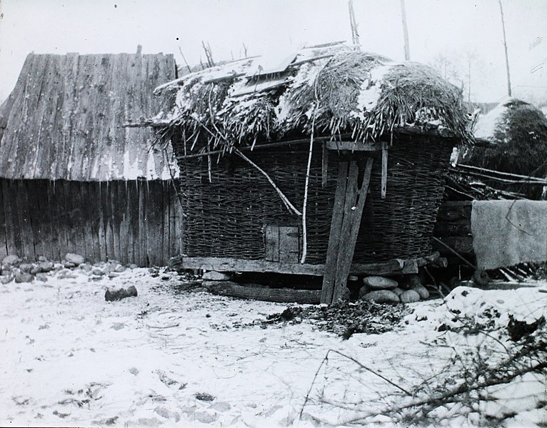 File:Barn for storing maize Fortepan 95132.jpg