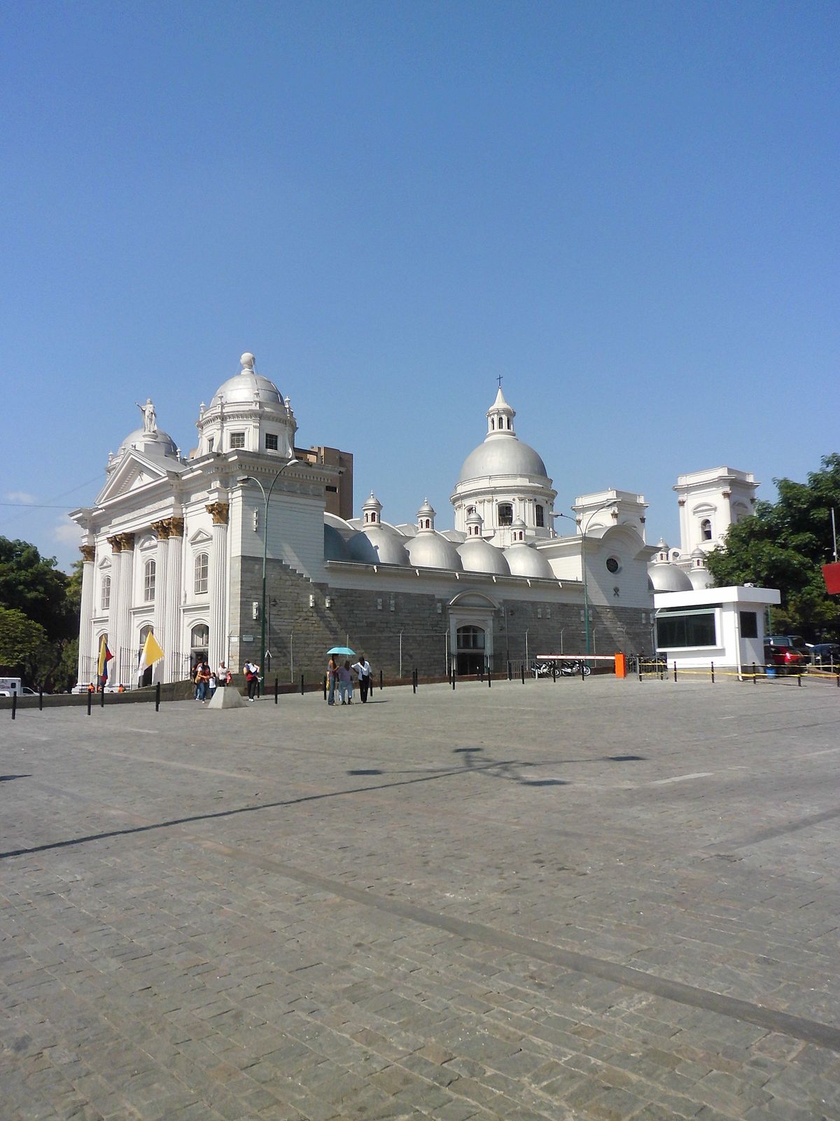 Chiesa colombiana dona Ostie al Venezuela - La Voce d'Italia