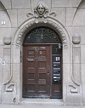 German doorway in cast stone Betonsteinwerk 02 Hildastrasse Freiburg i. B.JPG