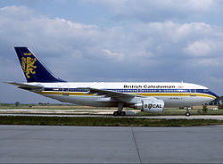 Ein Airbus A310 der British Caledonian auf dem Flughafen Paris-Charles-de-Gaulle im Mai 1984