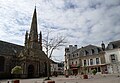 Le centre-ville de Carnac et l'église Saint-Cornély