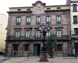 Real Academia Galega De Belas Artes: Historia, Actividades, Cargos académicos